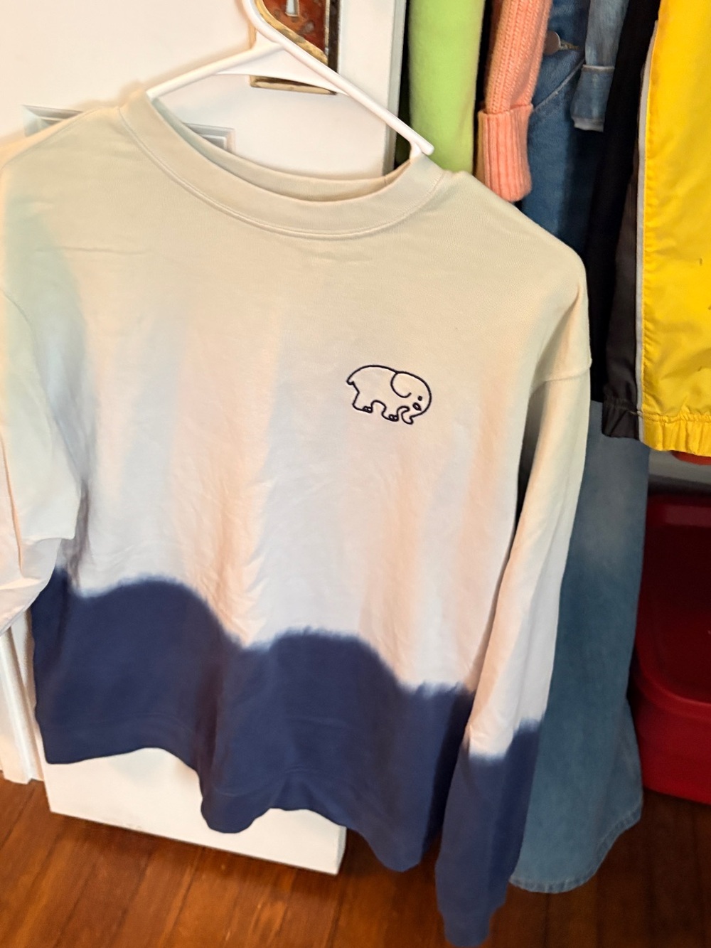ivory ella Ivory and Navy Dip-Dye Crewneck Sweatshirt with Elephant Logo - Picture 2 of 4